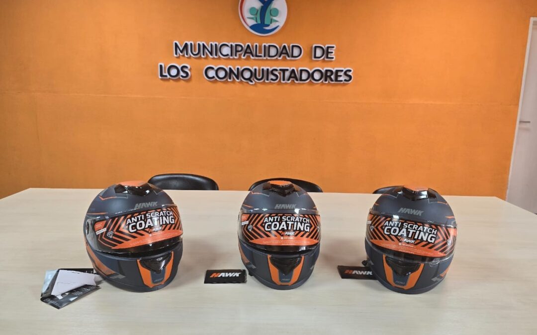 ENTREGA CASCOS ÁREA TRÁNSITO