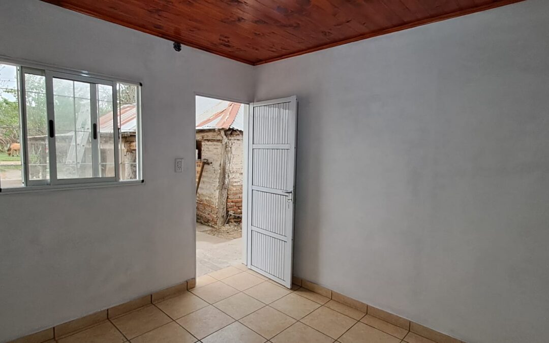 HABITACIÓN CON RECURSOS MUNICIPALES