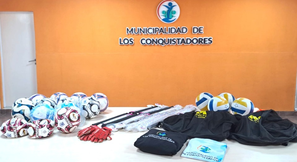 ENTREGA DE INDUMENTARIA Y ELEMENTOS DEPORTIVOS