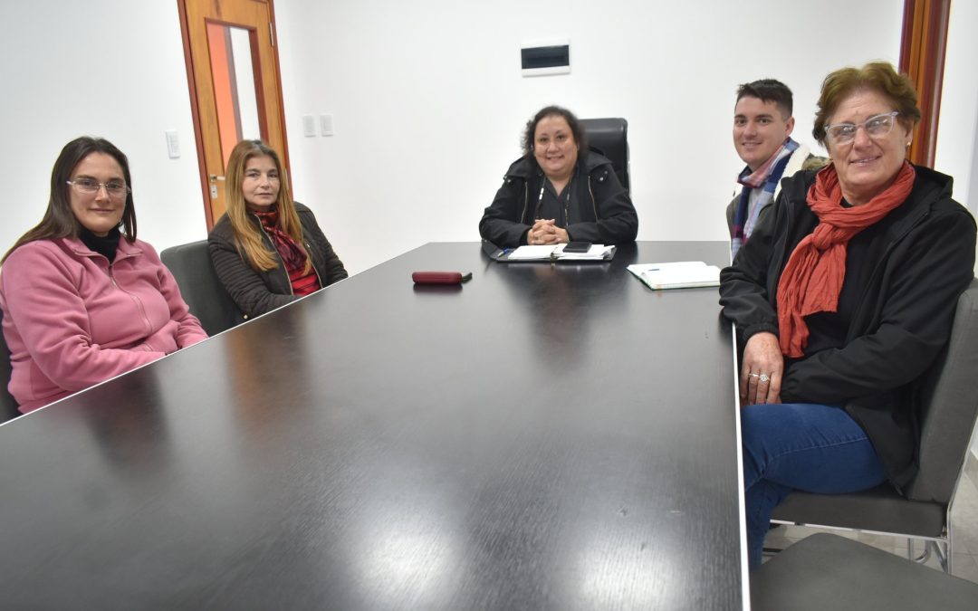 REUNIÓN CON DIRECTIVOS DE EEAT Nº37