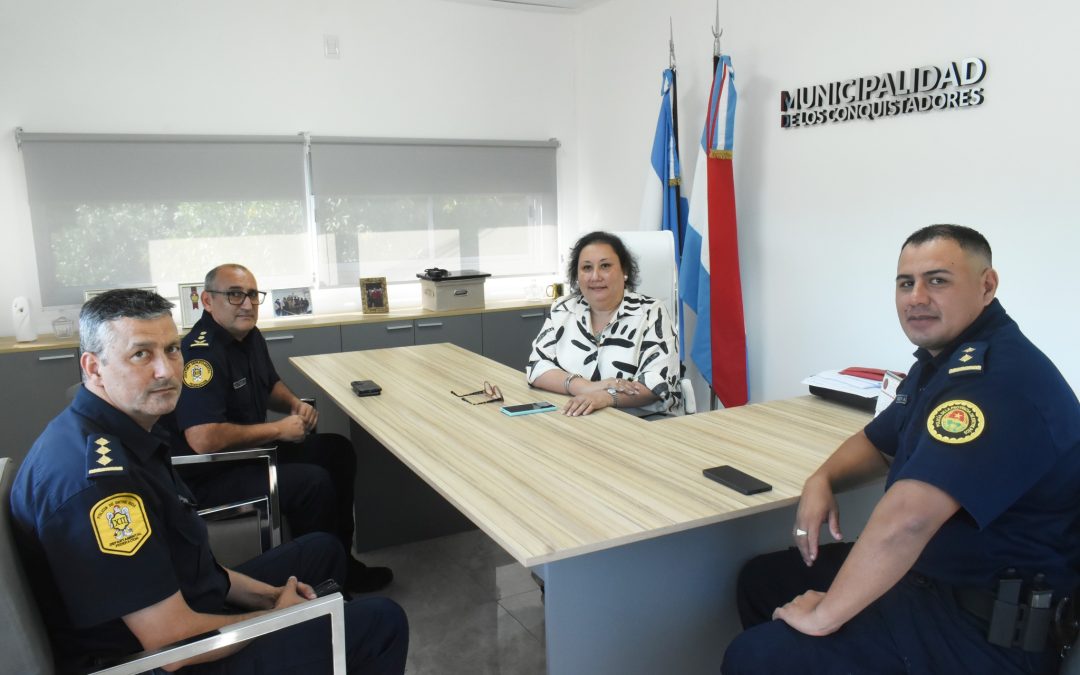 REUNIÓN CON JEFE DEPARTAMENTAL DE POLICÍA