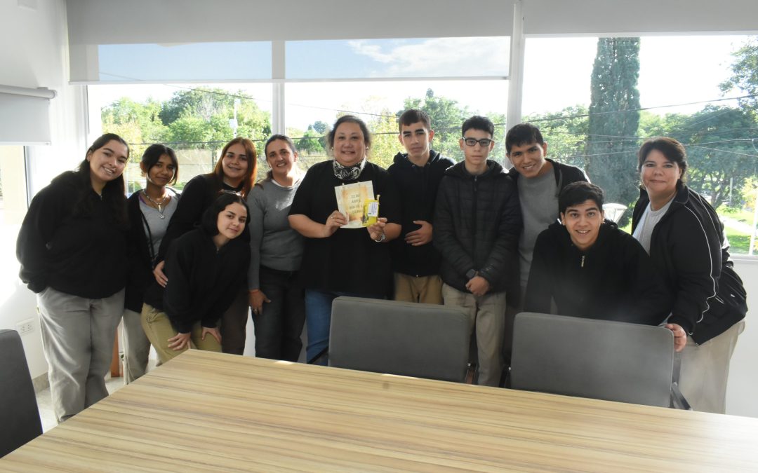 VISITAS DE ESTUDIANTES