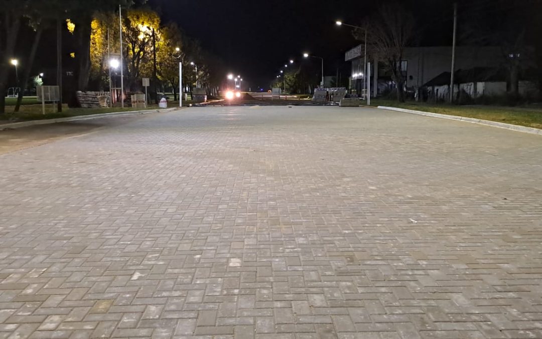 ADOQUINADO CALLE URQUIZA